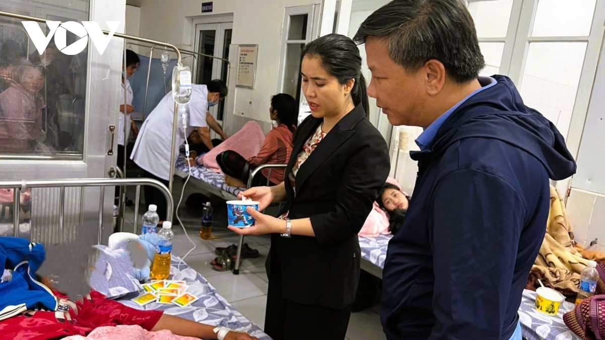 Số ca nghi ngộ độc bánh mì ở Quảng Trị tiếp tục tăng